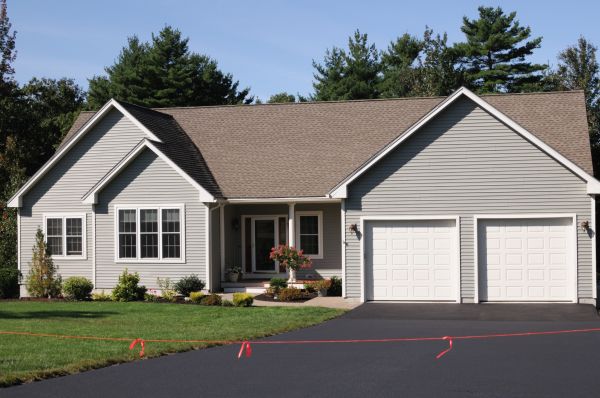 Residential Driveway Sealcoating in Merced