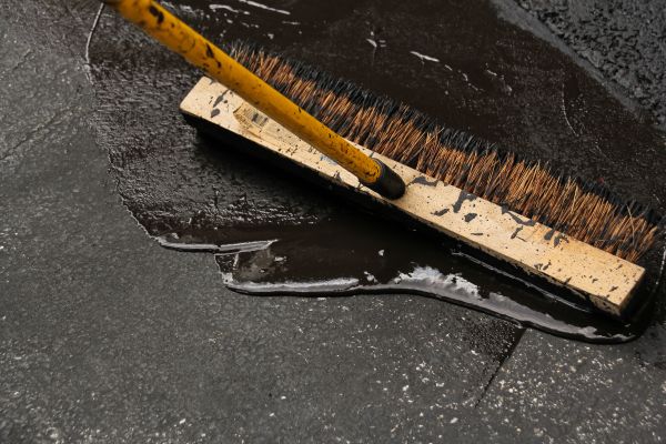 Commercial Asphalt Sealing in Merced