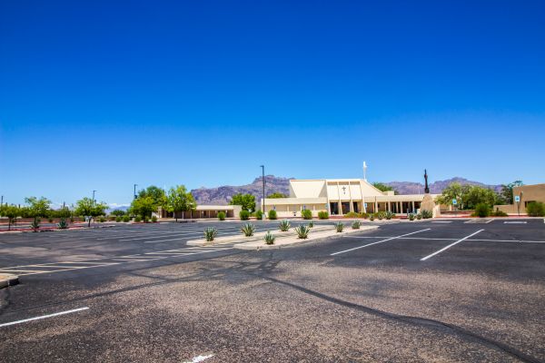 Parking Lot Crack Filling in Merced